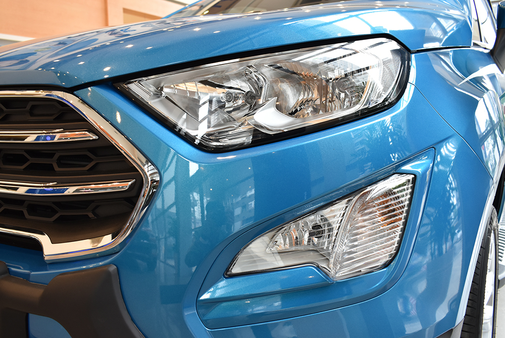 Đèn pha Halogen mới rất ấn tượng  Đèn pha Halogen mới rất ấn tượng